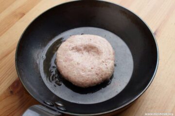 ハンバーグの焼きはじめ