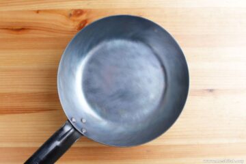 400℃付近で青灰色になります